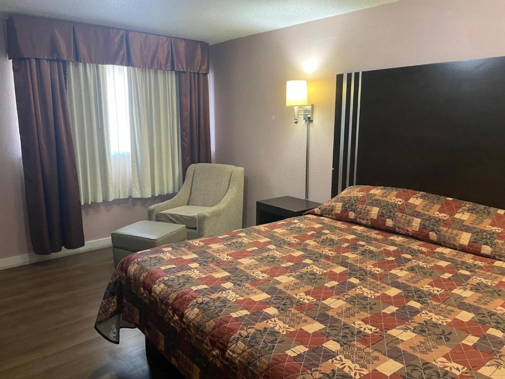 Finn's 66 Motel